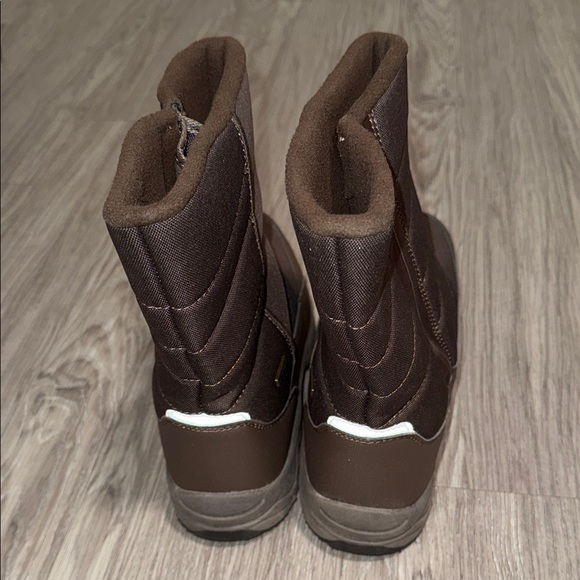 Men\'s Mid-Calf Brown Silent Care Waterproof Warm Winter Snow Boots US Size 8